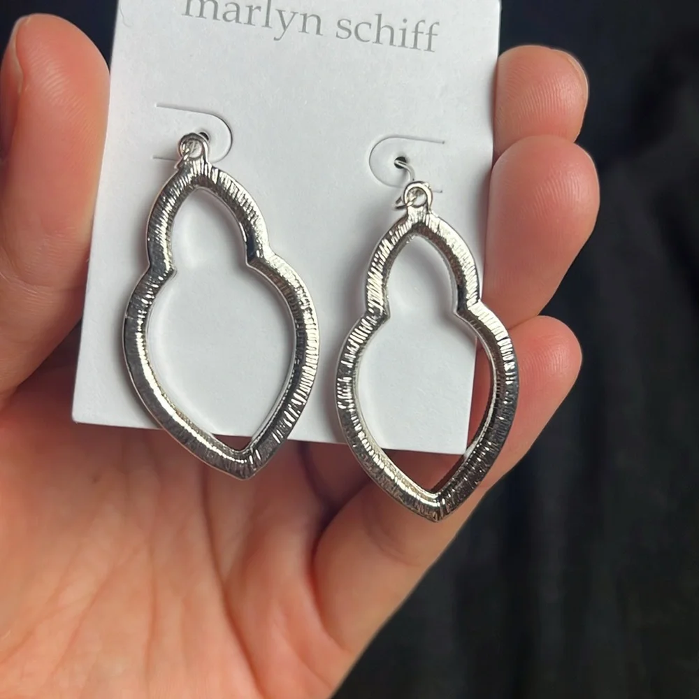 MARLYN SCHIFF Drop Earrings - Picture 4 of 4